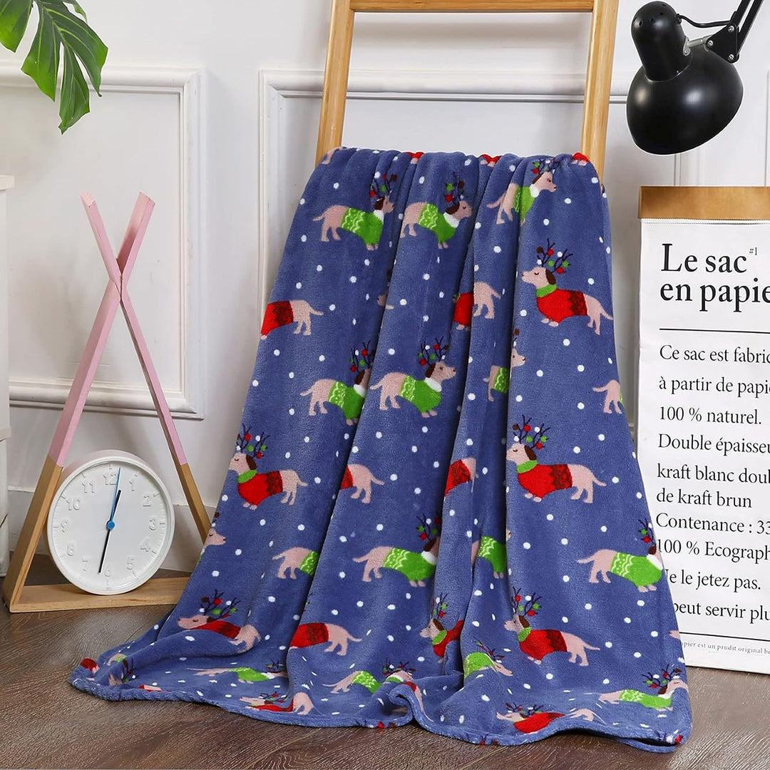 Festive Holiday-Themed Plush Throw Blanket
