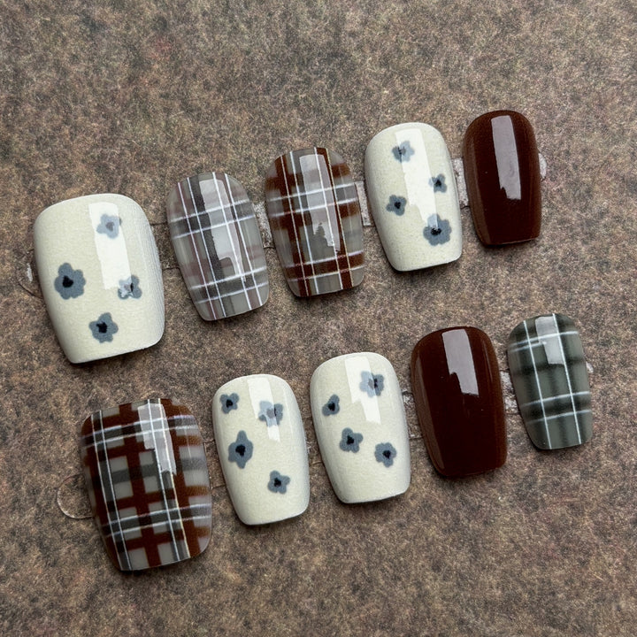 Decorative Press-On Nail Set 1790745746