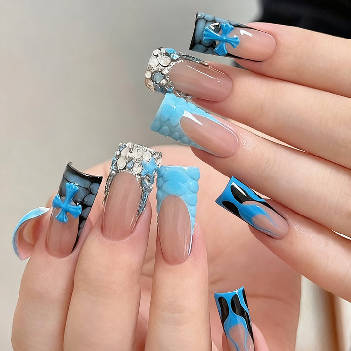 Artificial nails with floral 3D applications Stornfield