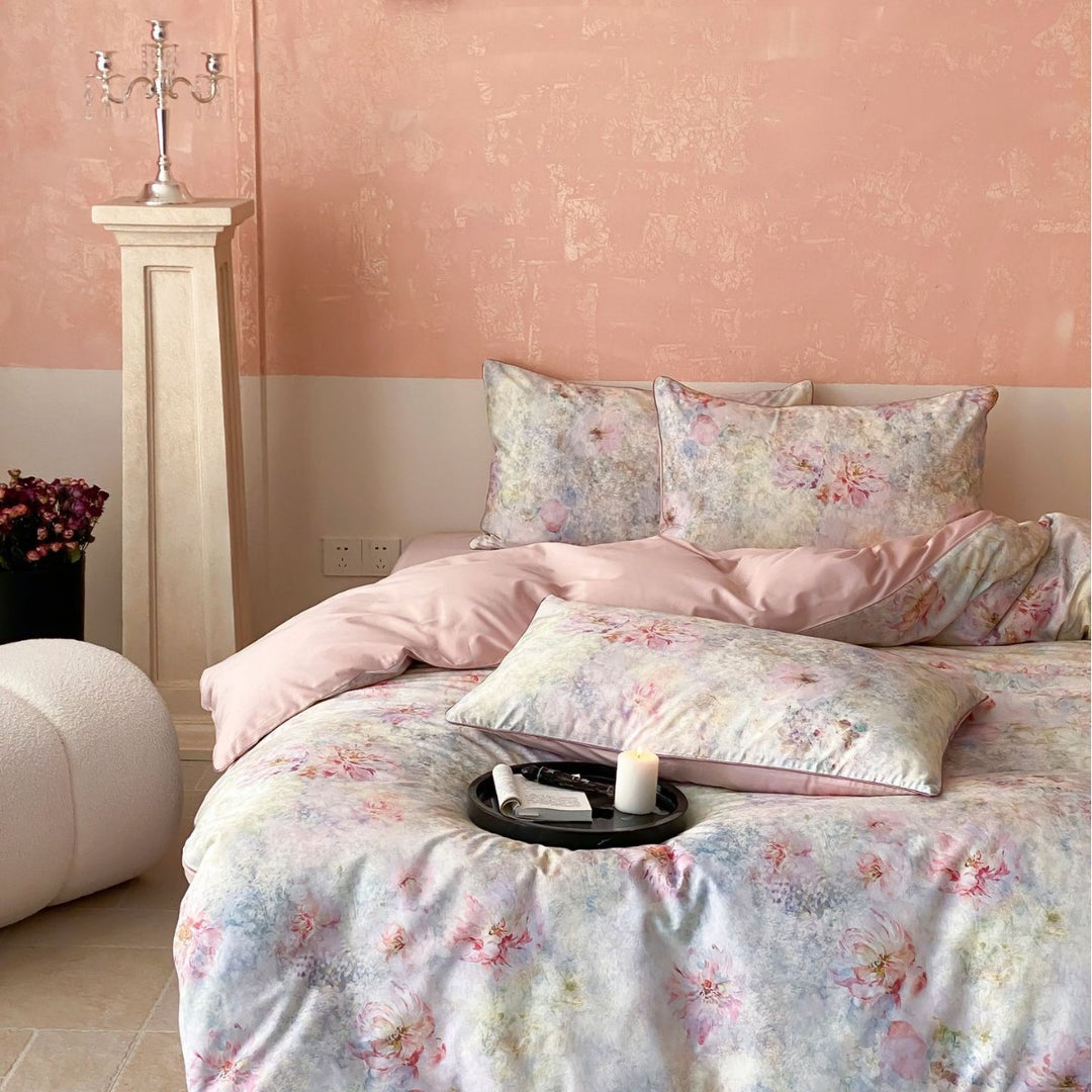 Luxurious cotton satin bedding set with large floral botanical print