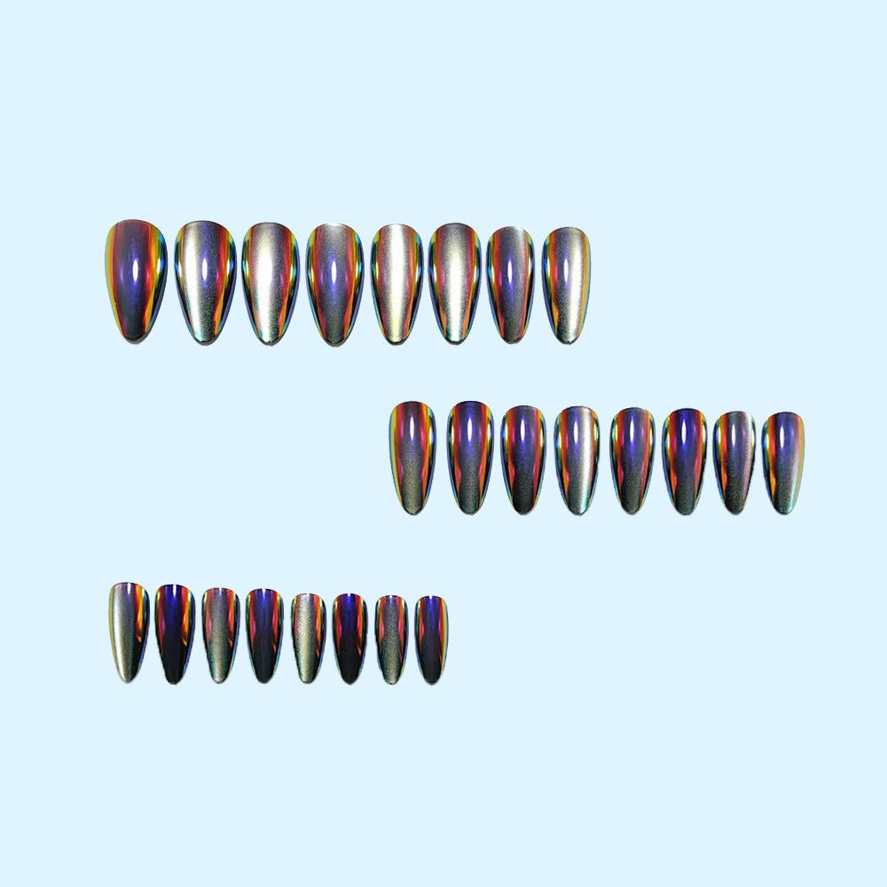 High-gloss artificial nails in modern metallic look Stornfield