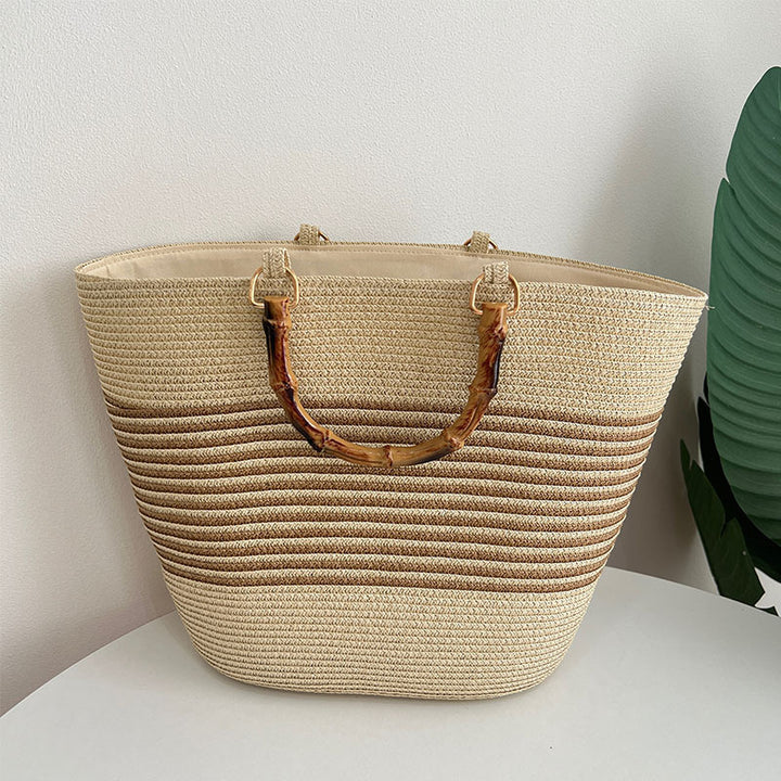 Stylish straw bag with high-quality wooden handle Stornfield