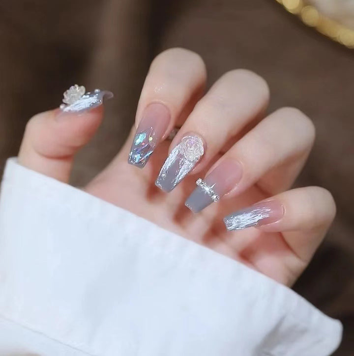 Exquisite and creative nail art Stornfield