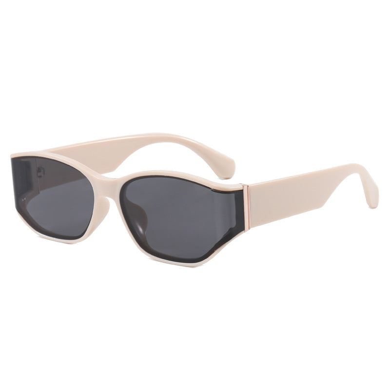 Ladies fashionable sunglasses with striking design Stornfield