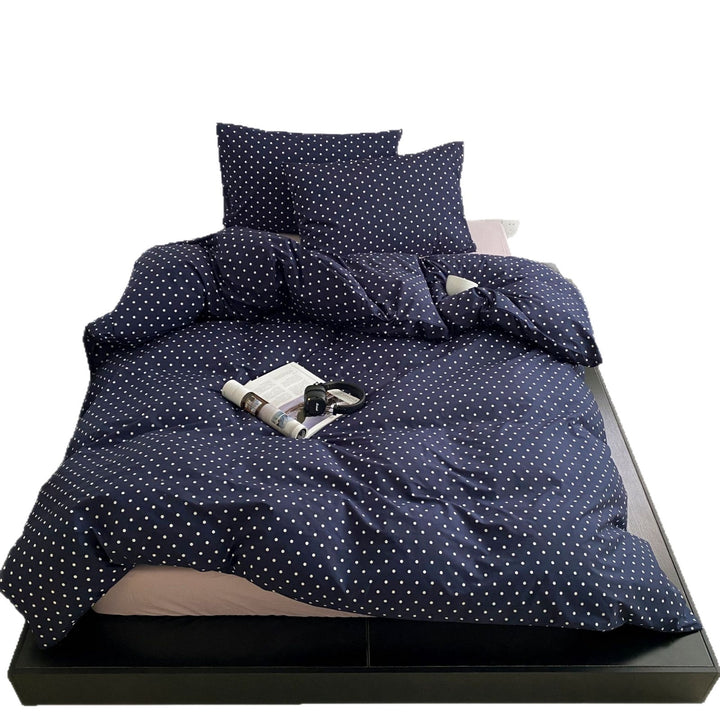 Bedding set made of high-quality cotton satin with a fine polka dot pattern