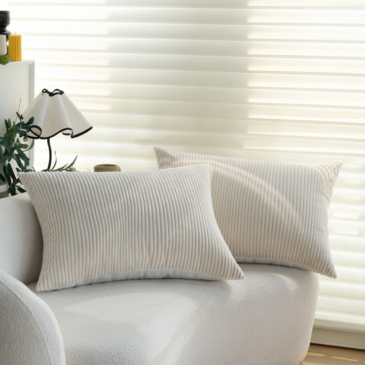 Rectangular corduroy cushion cover with a fine ribbed structure and teddy inner side Stornfield