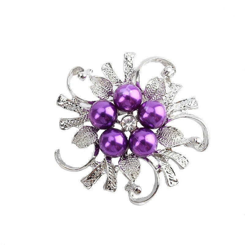 Glamorous brooch with pearl set Stornfield