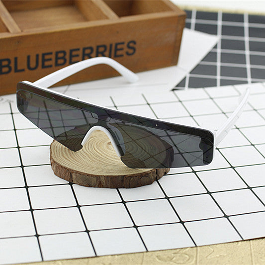 Ladies Sporty Oversized Sunglasses Stornfield