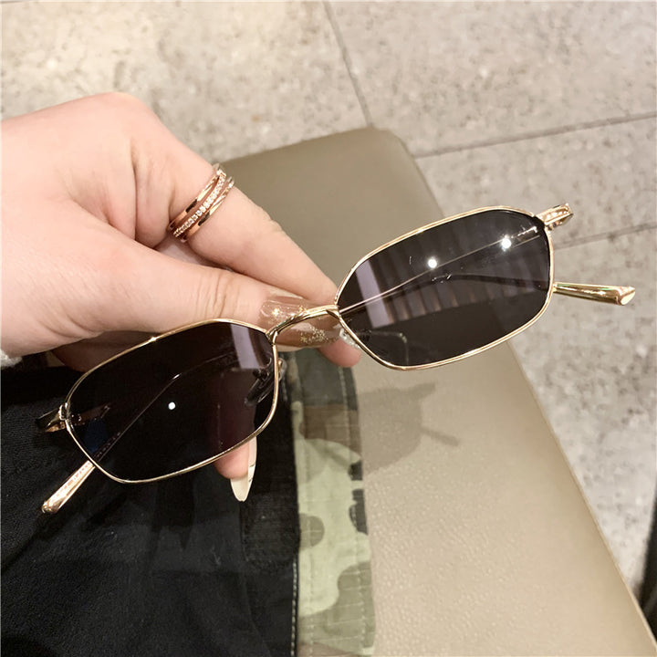 Women geometric sunglasses in minimalist design Stornfield