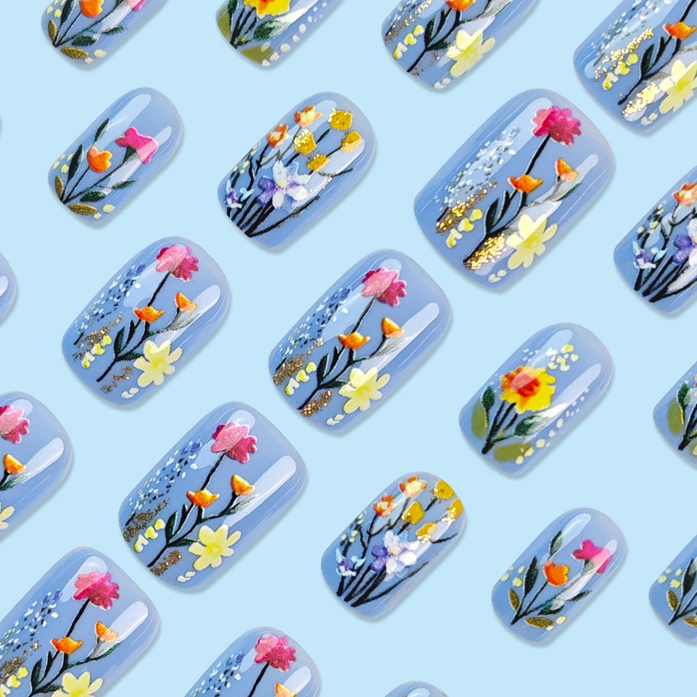 Floral-Embellished Press-On Nail Art Stornfield