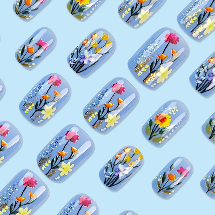 Floral-Embellished Press-On Nail Art Stornfield