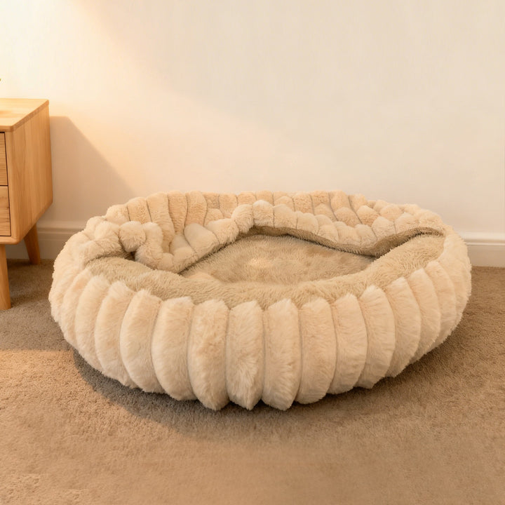 Ladies Cozy and Round Pet Bed with High Edge Stornfield