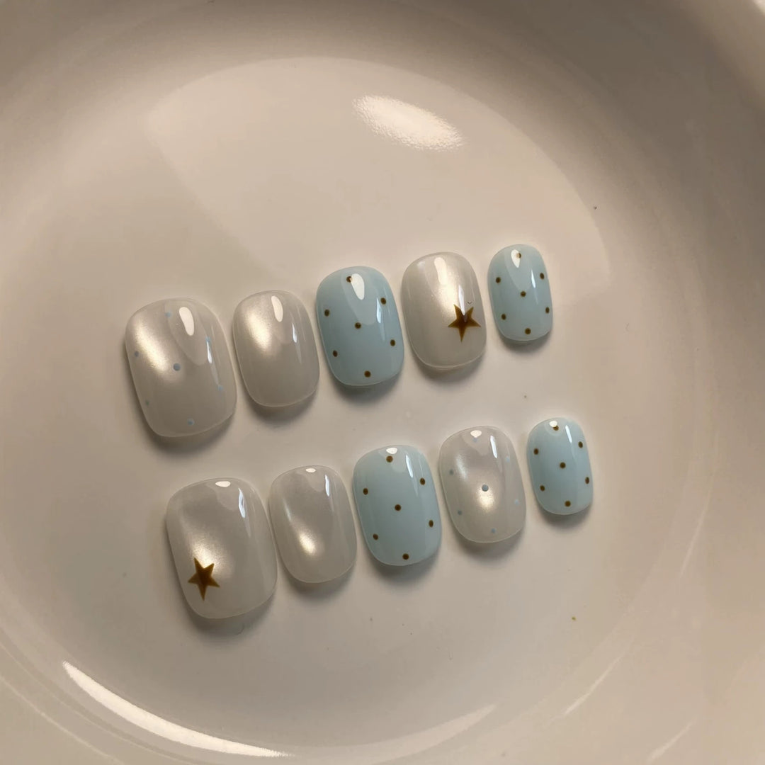 Decorative Press-On Nail Art Set with Star and Dot Designs