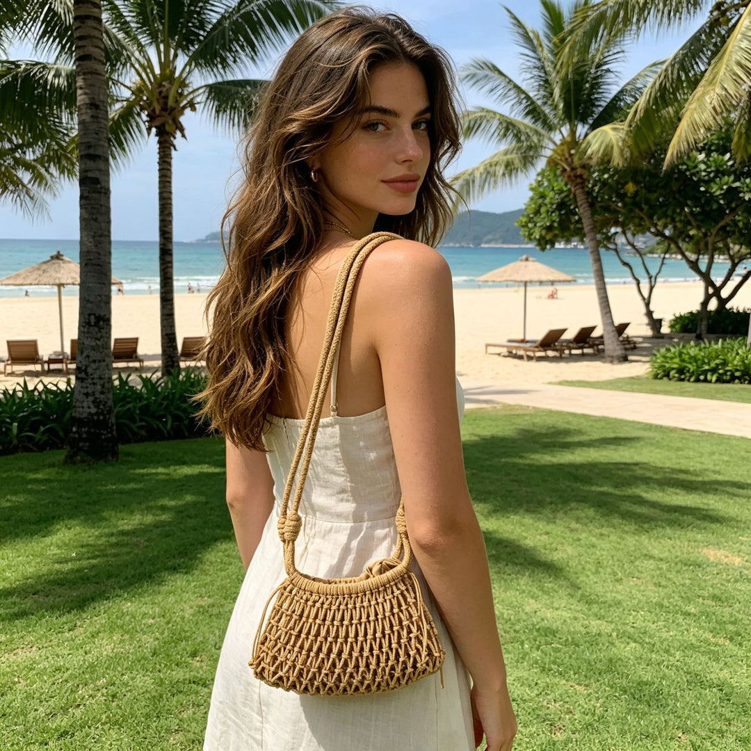 Hand-knotted tote bag with adjustable shoulder strap Stornfield