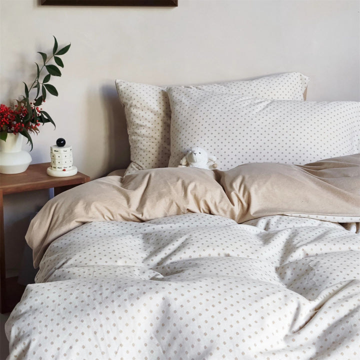Breathable Percale Dot-Print Duvet Cover and Pillowcase Set