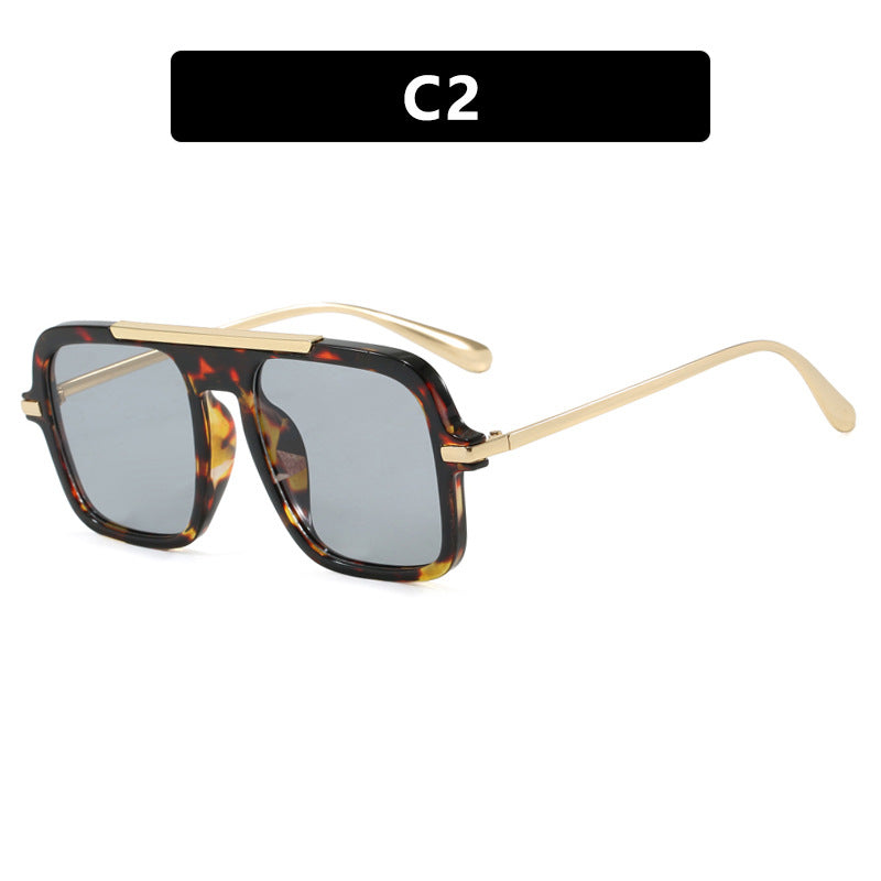 Women's square sunglasses with luxurious metal frame and sturdy lenses Stornfield