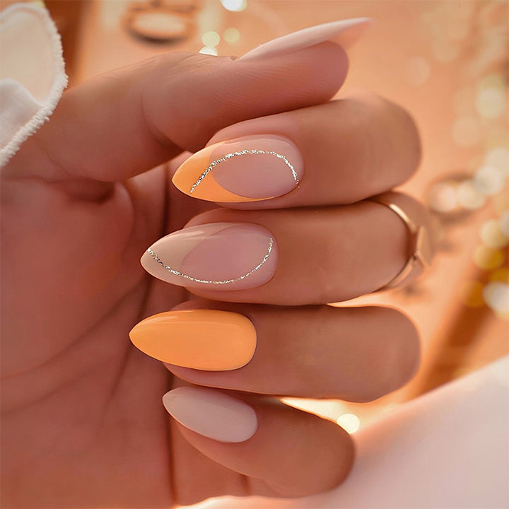 Stylish Press-On Nail Art Set with Glamorous Accents