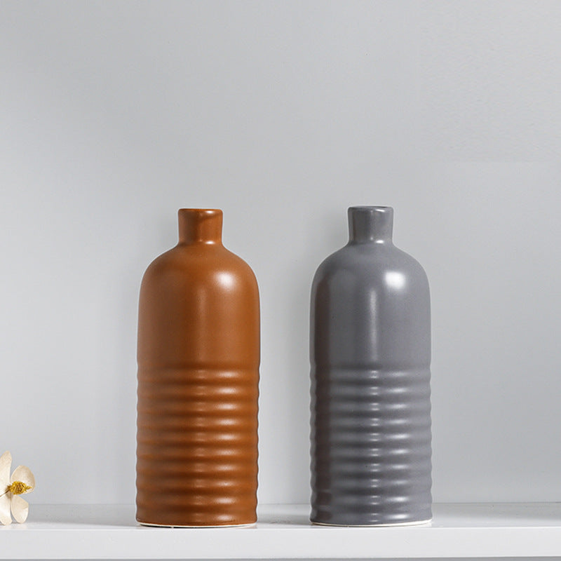 Modern Textured Ceramic Table Vase Stornfeild