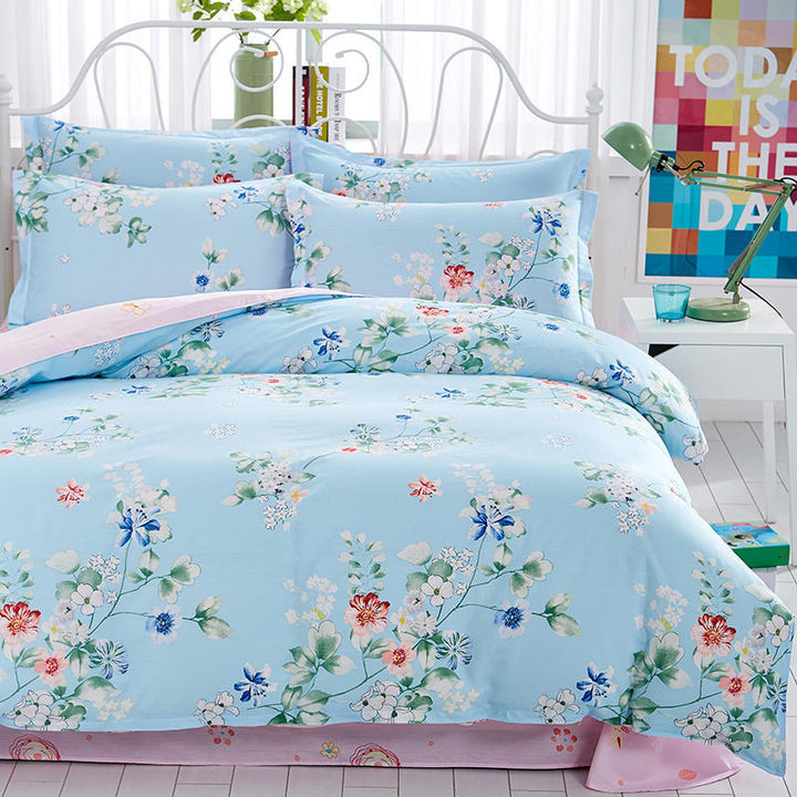 Playful Bear Checkered Comforter Set