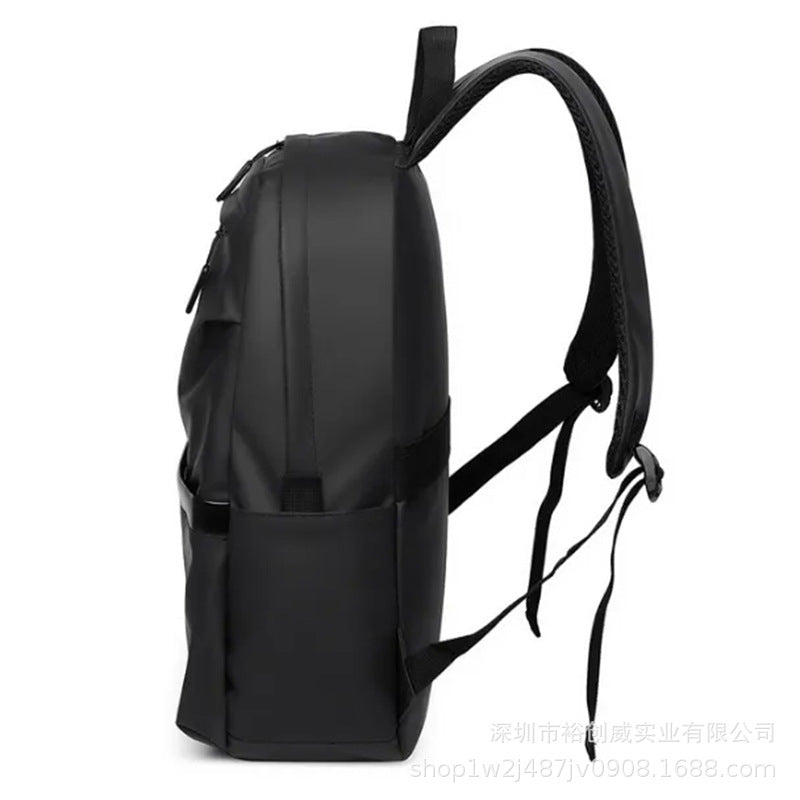 Modern Minimalist Backpack Stornfield