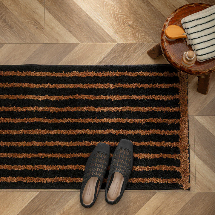 Coconut and polypropylene doormat with non-slip latex backing and striped structure Stornfield