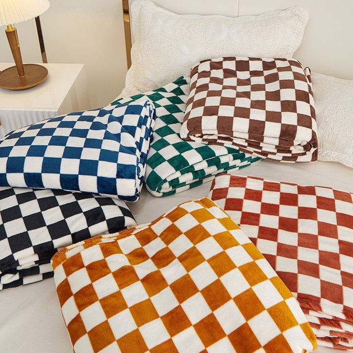 Checkered Fleece Throw Blanket