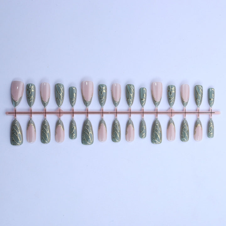 Artistic Nail Art Set with Gold and Leaf Design Stornfield