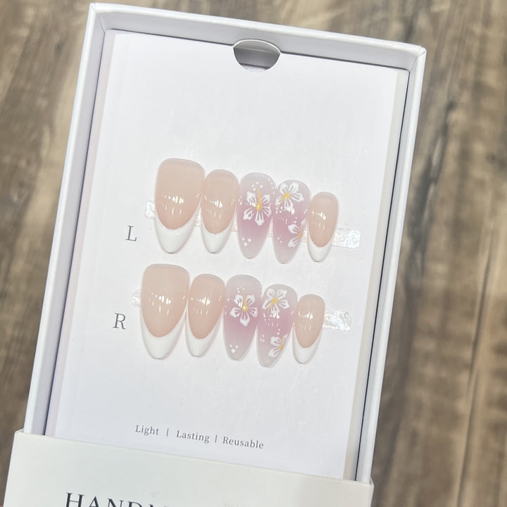 Floral-Design Reusable Press-On Nail Set Stornfield