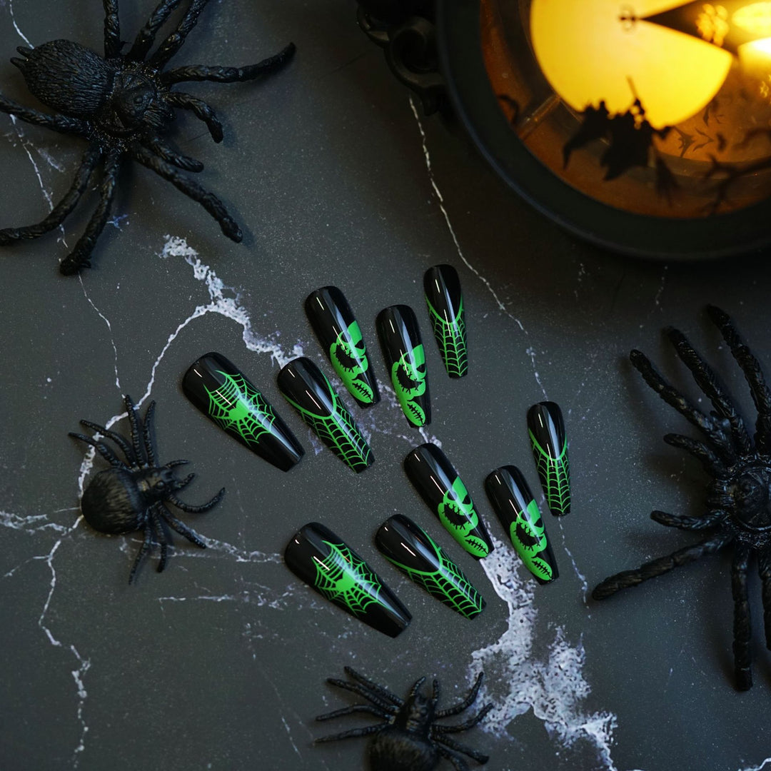 Halloween-Themed Stiletto Press-On Nail Art Stornfield
