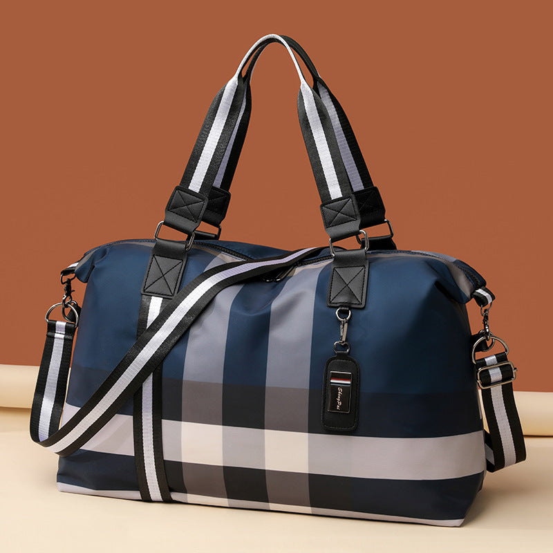 Sporty travel bag with intelligent compartment design Stornfield