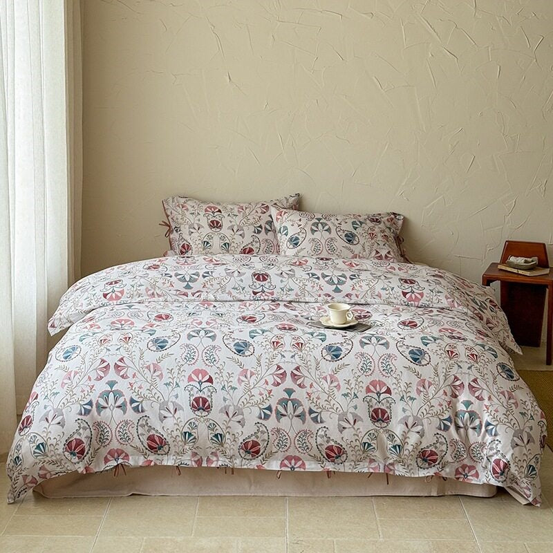 Finely woven cotton bedding set with delicate floral print and decorative ties