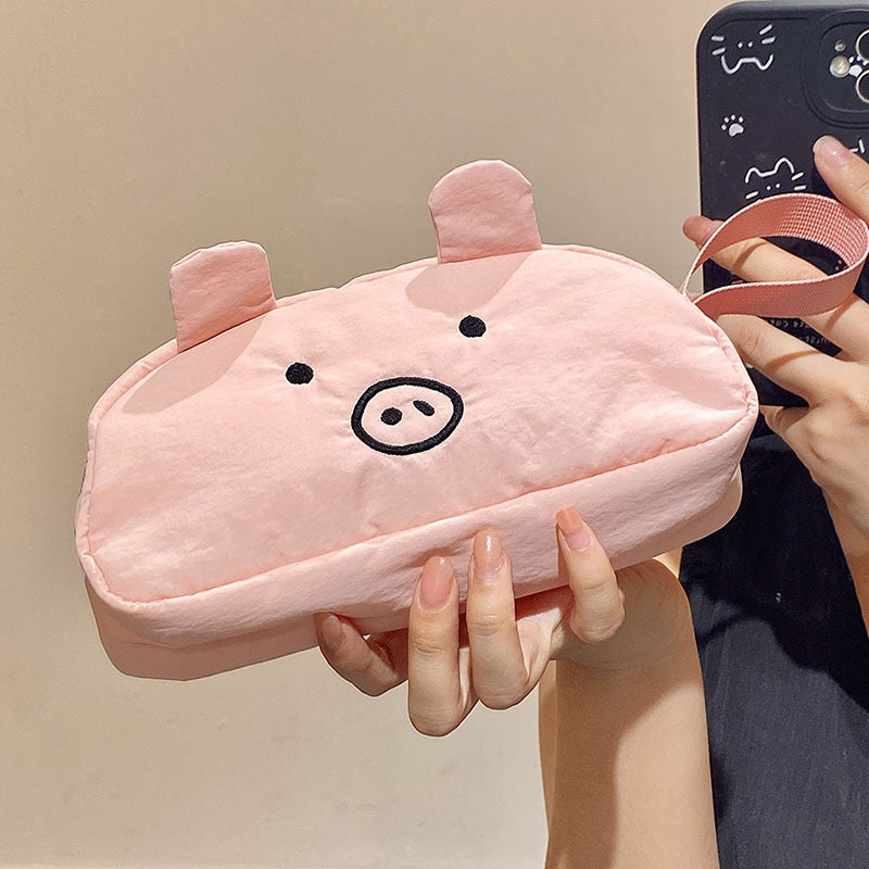 Handy bags with cute pig design Stornfield
