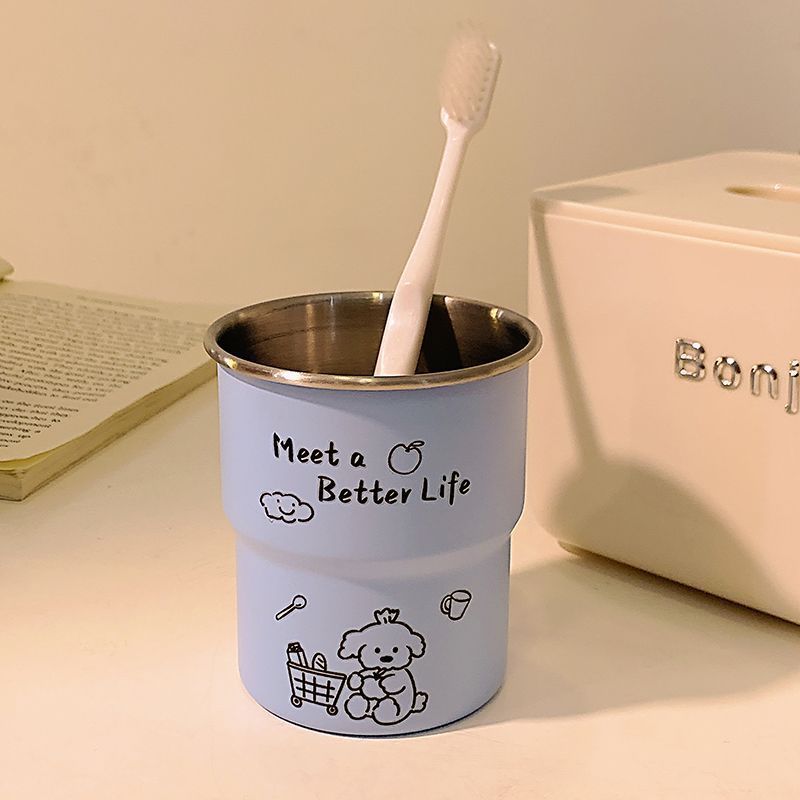 Toothbrush holder with humorous animal design Stornfield