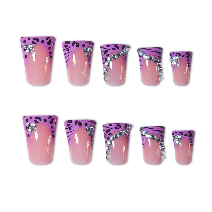Glamorous Press-On Nail Set with Decorative Accents Stornfield
