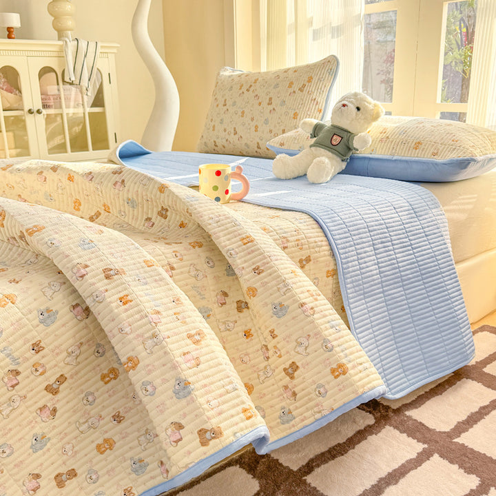 Heart Pattern Quilted Bedspread