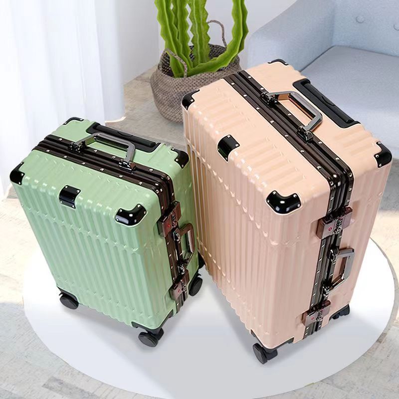 Durable Hardshell Travel Luggage Stornfield