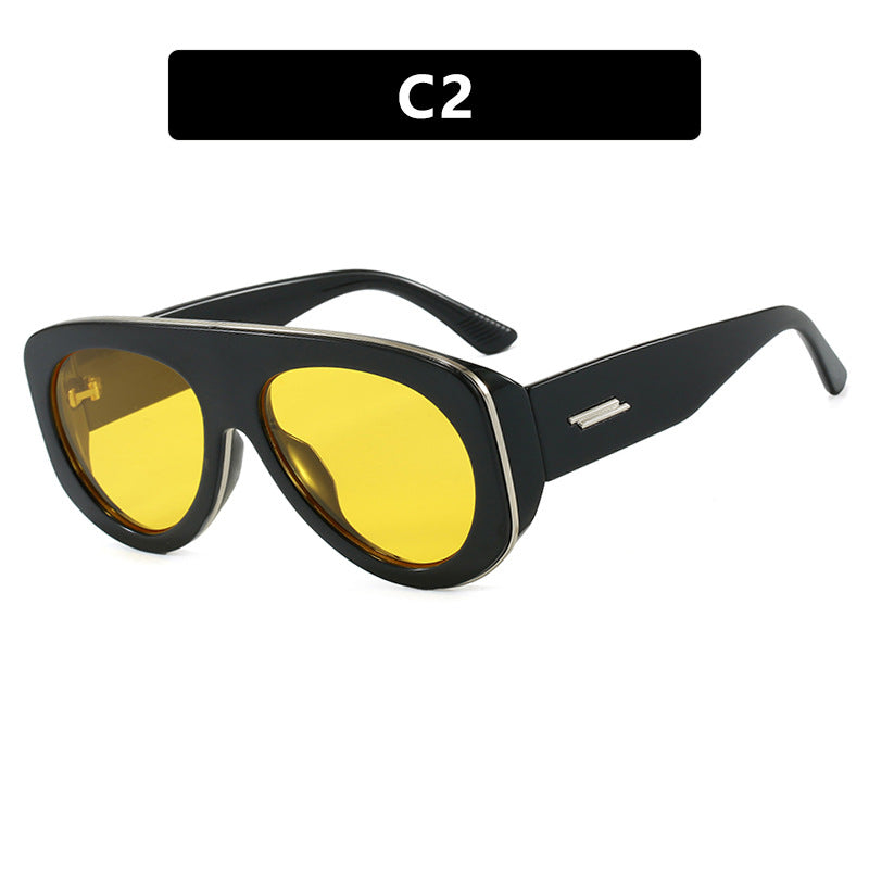 Ladies extravagant sunglasses in striking design Stornfield