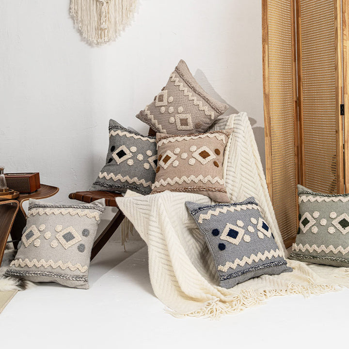 Geometric Pattern Decorative Pillow