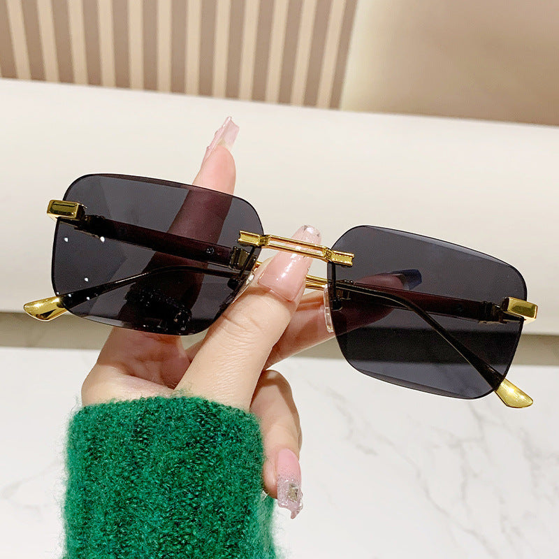 Women's fashionable rectangular sunglasses with elegant metal accent Stornfield