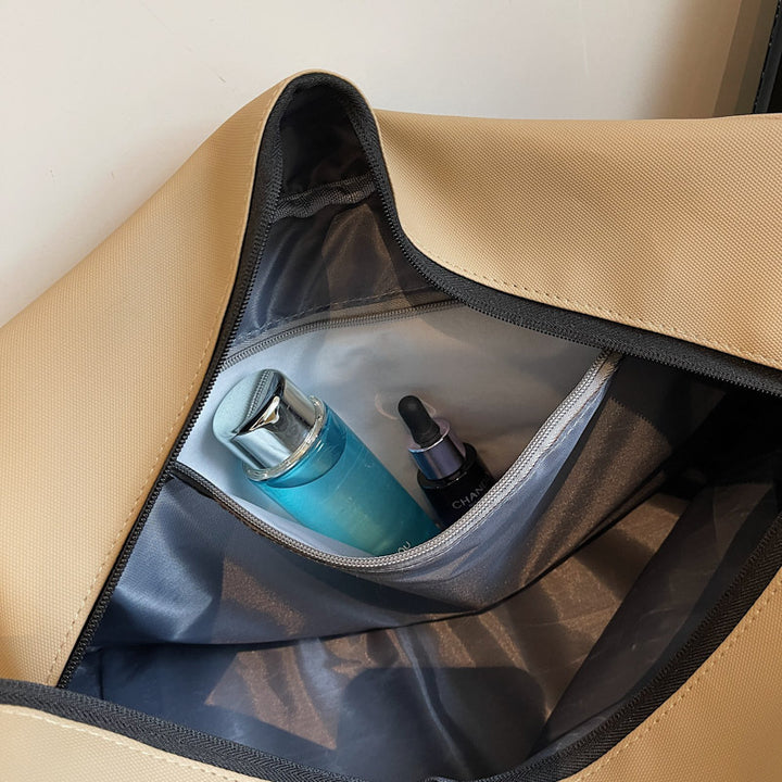 Spacious Multi-Functional Travel Duffle Bag Stornfield