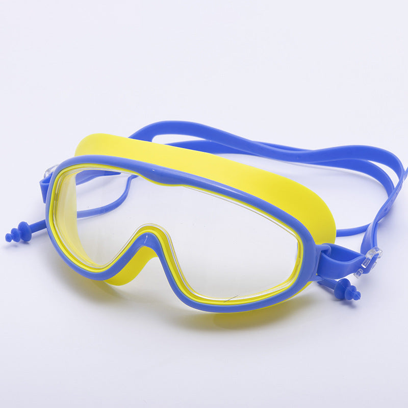 High-performance swimming mask with extensive field of vision Stornfield