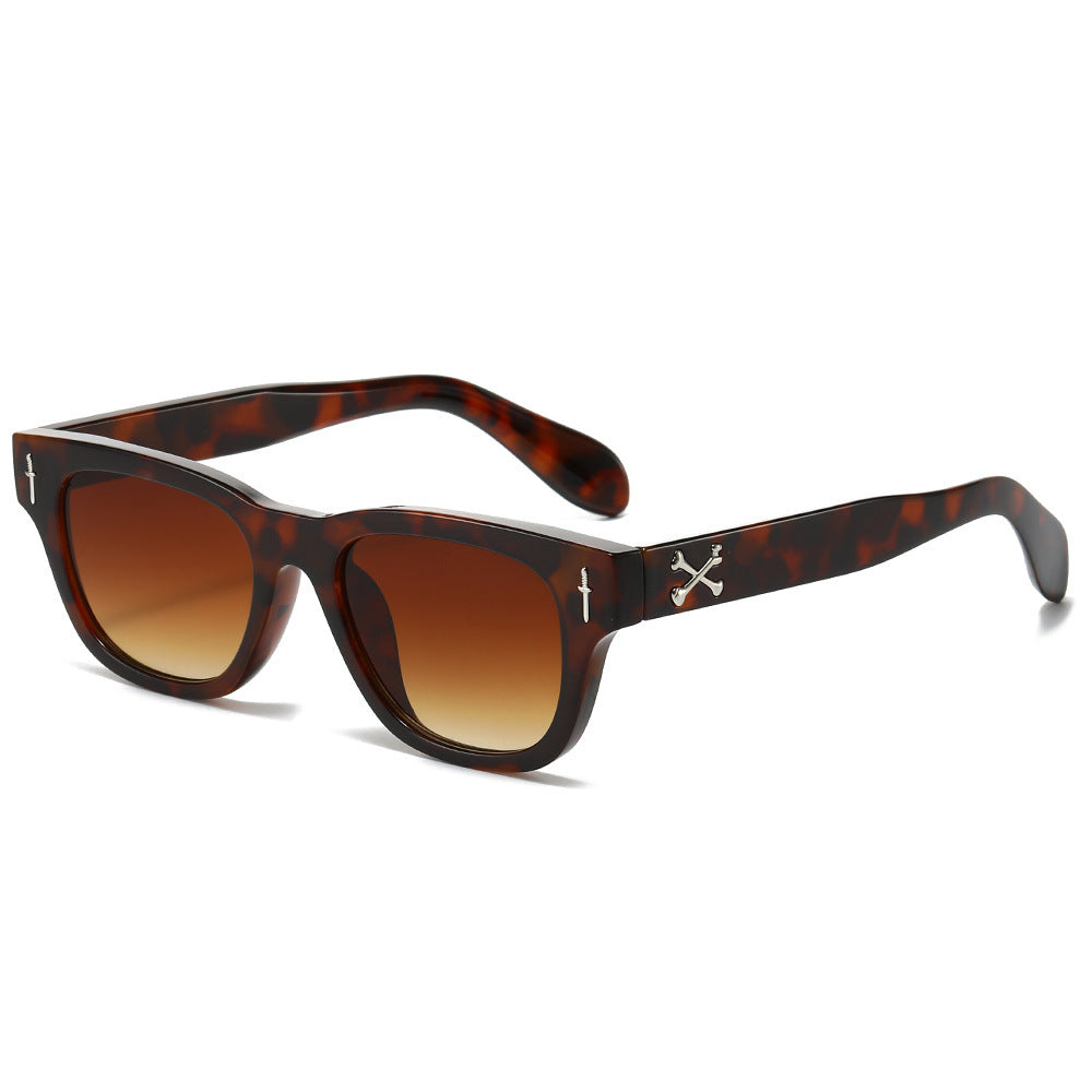 Retro-Inspired Bold Frame Sunglasses Stornfield