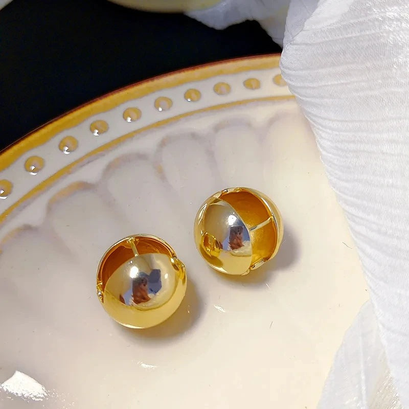 Elegant earrings made of high-gloss metal Stornfield
