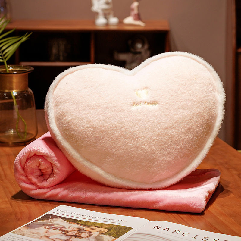 Comfortable plush pillow with ergonomic shape Stornfield