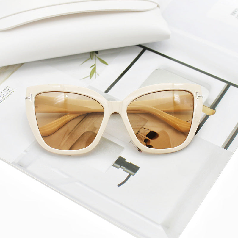 Women's Cat-Eye Sunglasses with Elegant Accents Stornfield