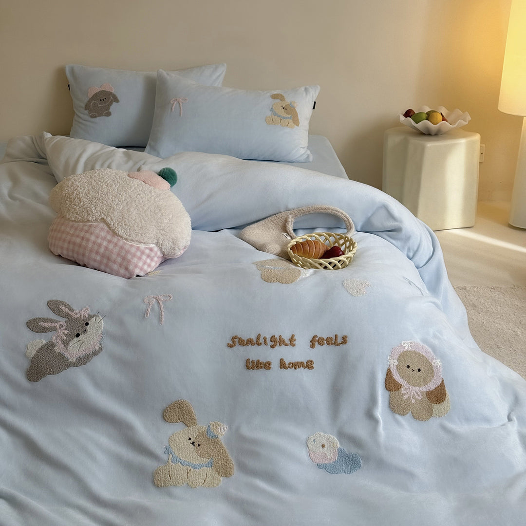 Embroidered Plush Animal Microfiber Duvet Cover Set with Pillow Shams
