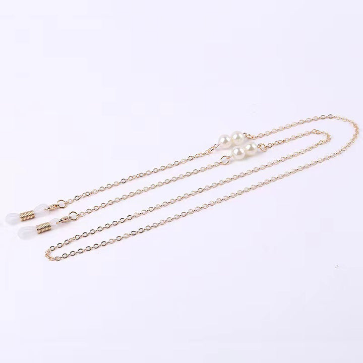 Elegant Layered Pearl and Chain Necklace Stornfield
