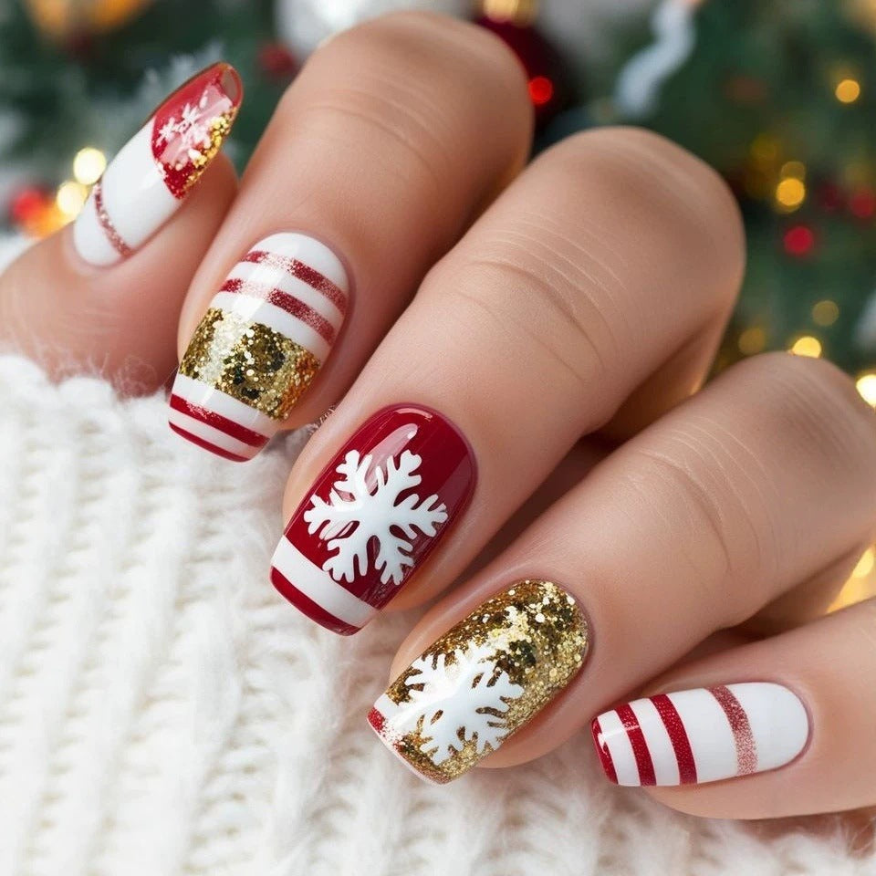 Christmas artificial nails with festive glitter design Stornfield