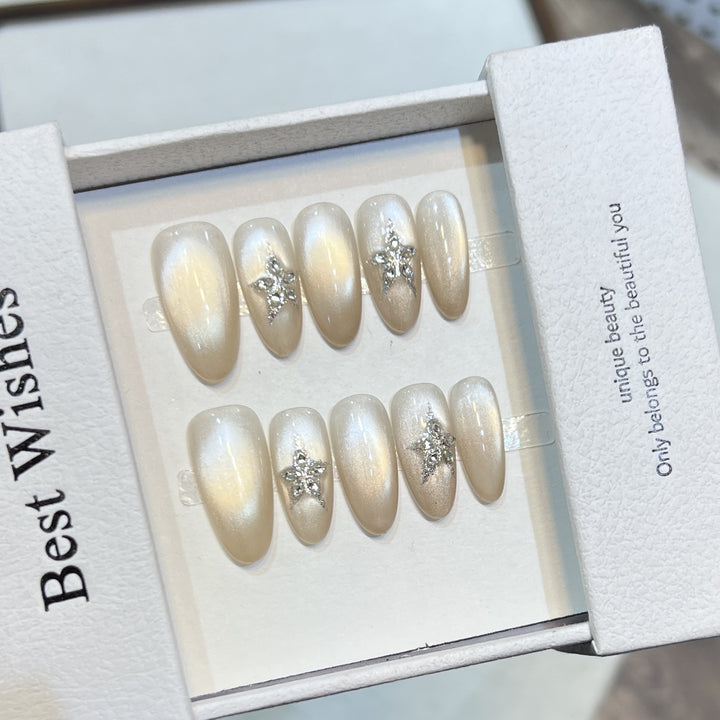 Star-Embellished Press-On Nail Art Set Stornfield