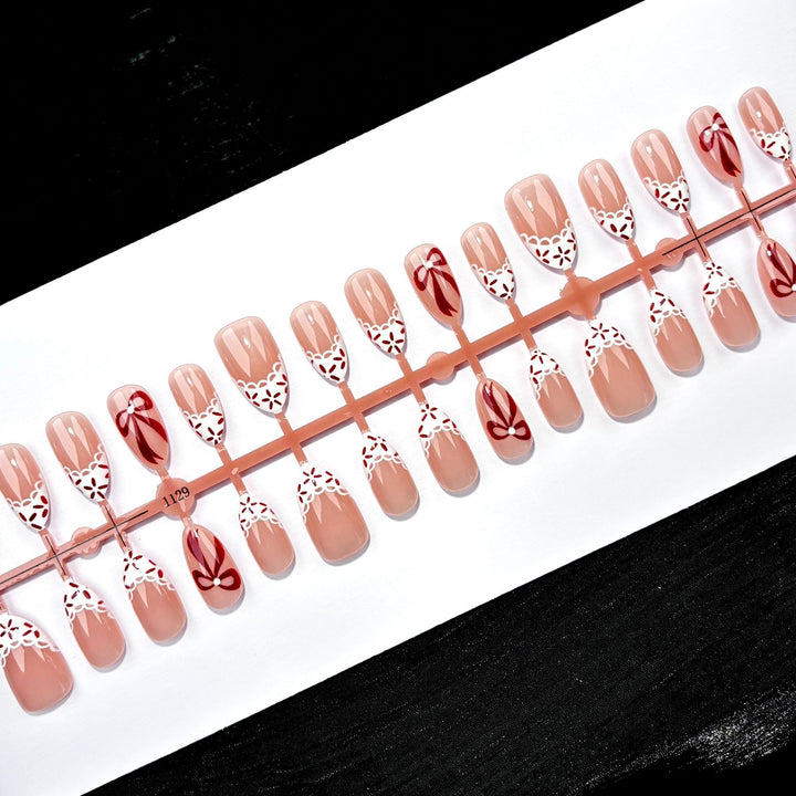 Elegant Lace-Detail Press-On Nail Set